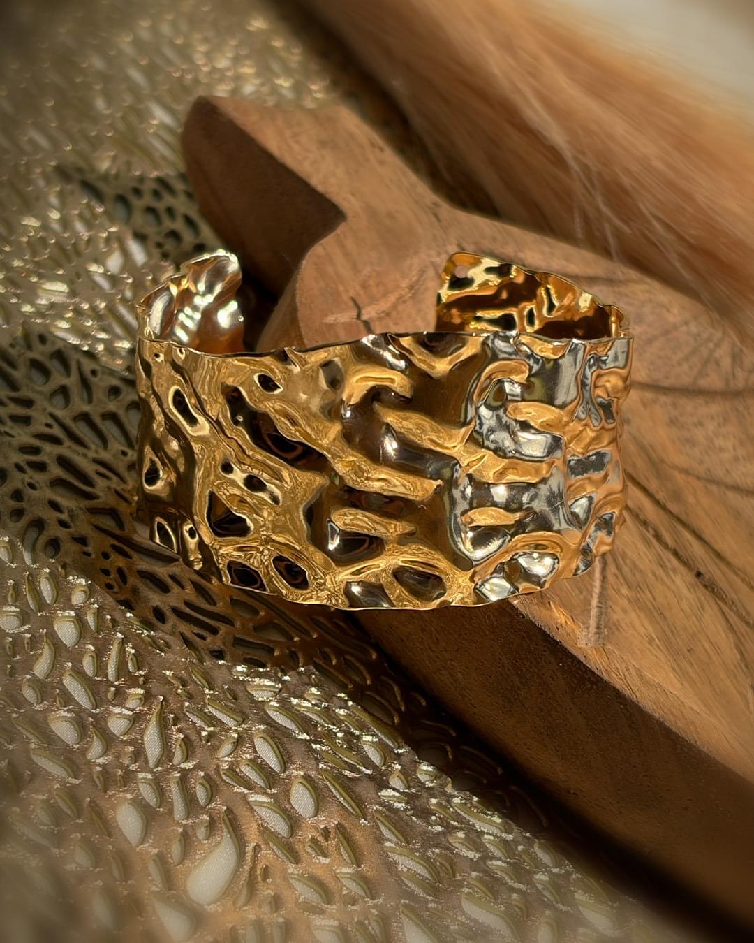 Molten Gold Cuff Bracelet - Slayshine