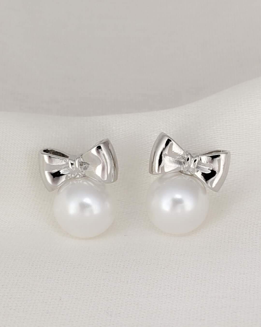 Pearl Bow Stud Earrings - Slayshine