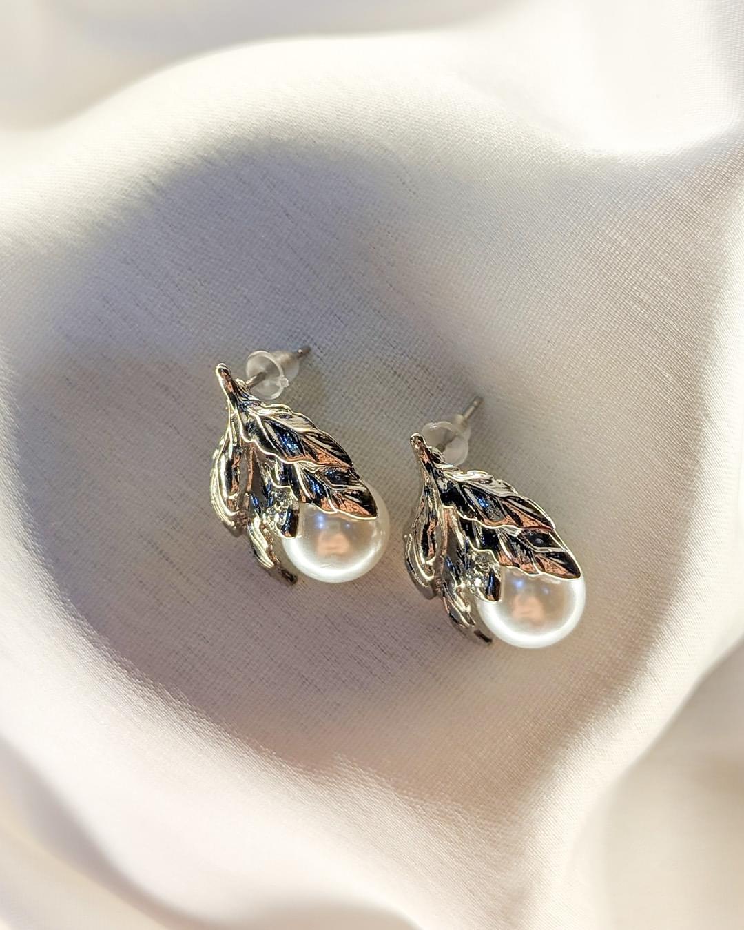 Pearl Leaf Whisper Earrings - Slayshine
